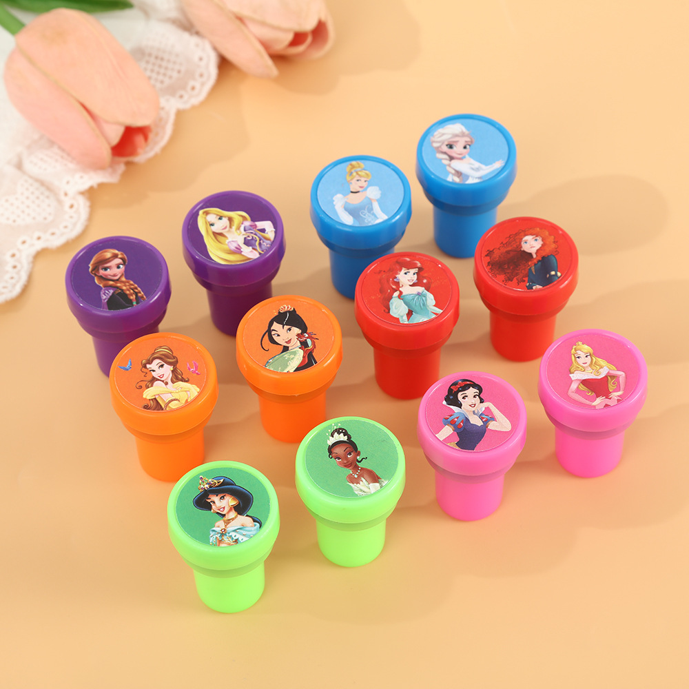 12PCS Princess Kids Stamps Car - Anime Merchandise Wholesale recension och pris